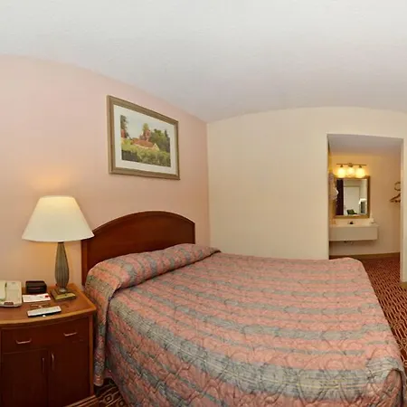 Rodeway Inn Colonial Heights I-95-3